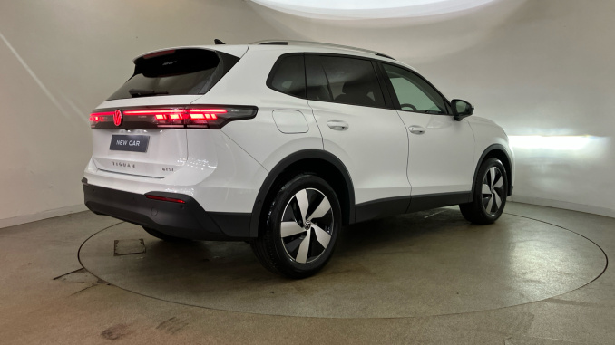 Volkswagen Tiguan 1.5 eTSI Match 5dr DSG Petrol Estate - Image 42